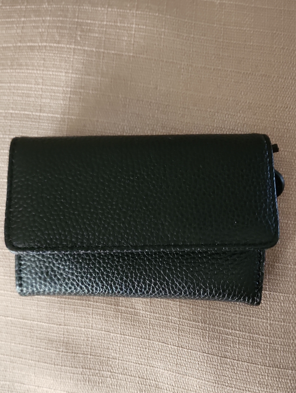 New Mundi Classic Black Leather Wallet - Women, NWT